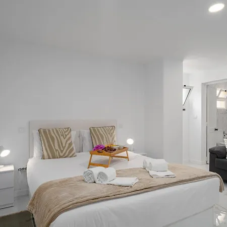 Branco's 03 By Galmi Ponta do Sol (Madeira)